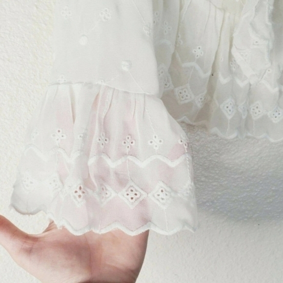 H&M White Women's Eyelet Semi Sheer Flutter Sleeve Button Blouse Size 2 - Picture 5 of 7